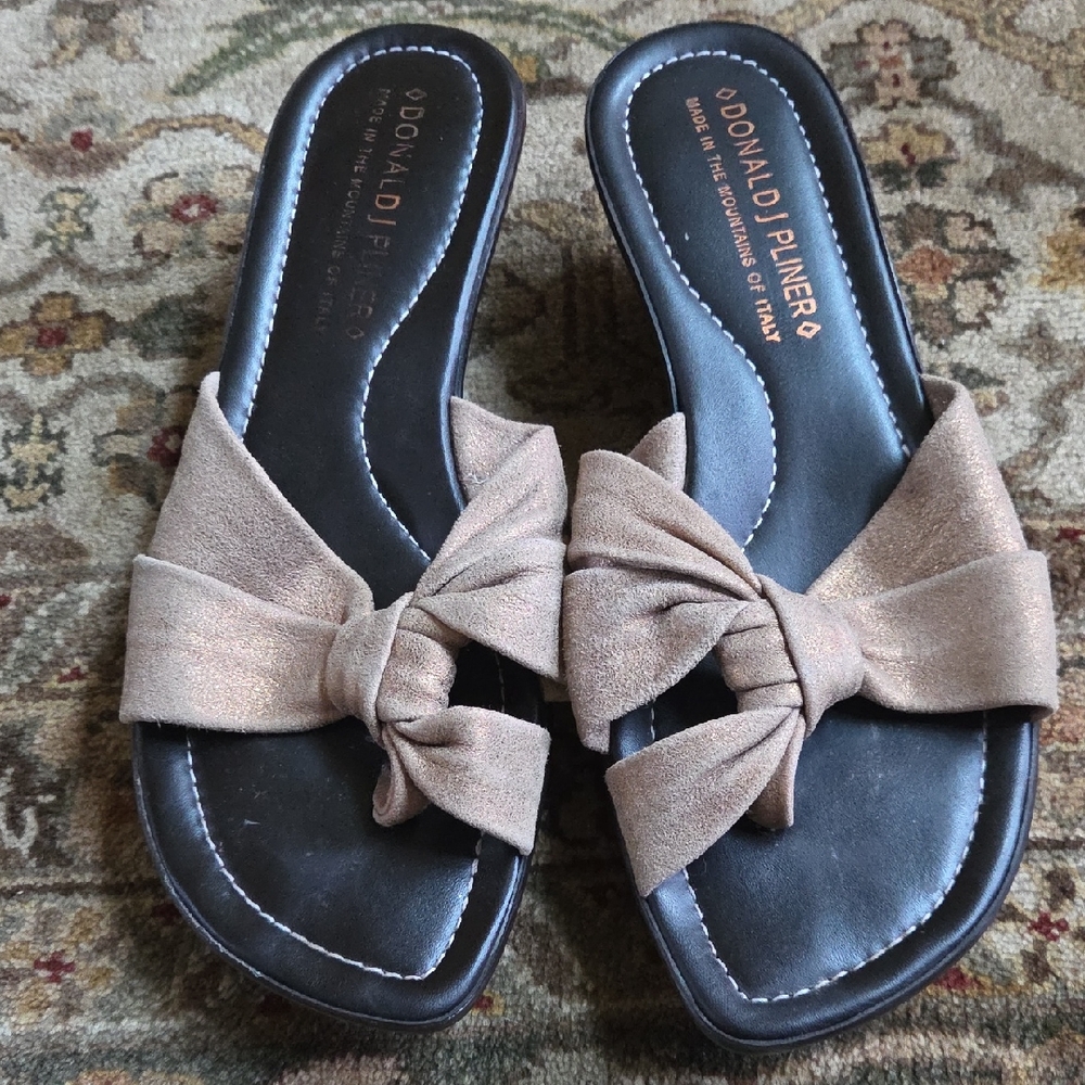 Donald J. Pliner Women's Brown Suede Knot Sandals